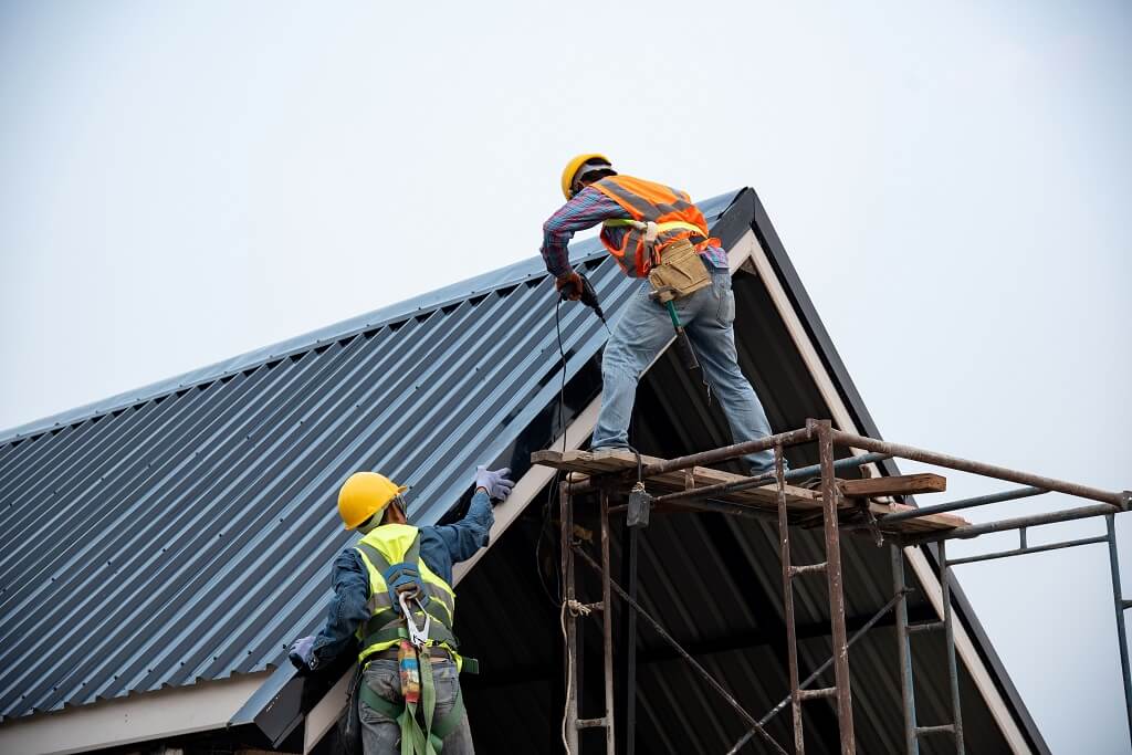 What Do Roofing Contractors Do